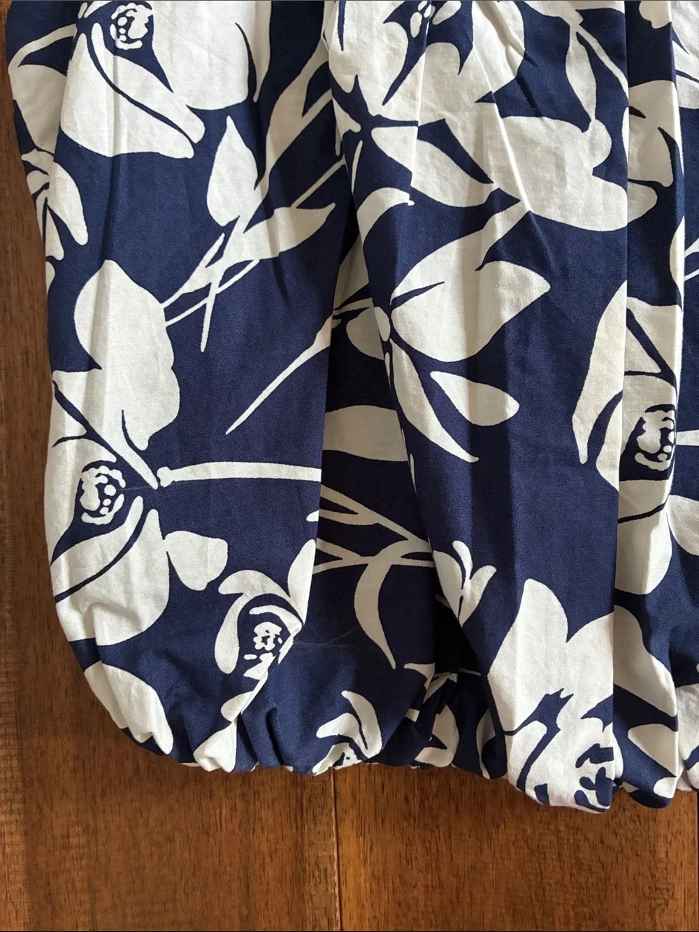 NWT a new day Navy & White Floral Cotton Tank with elastic waist